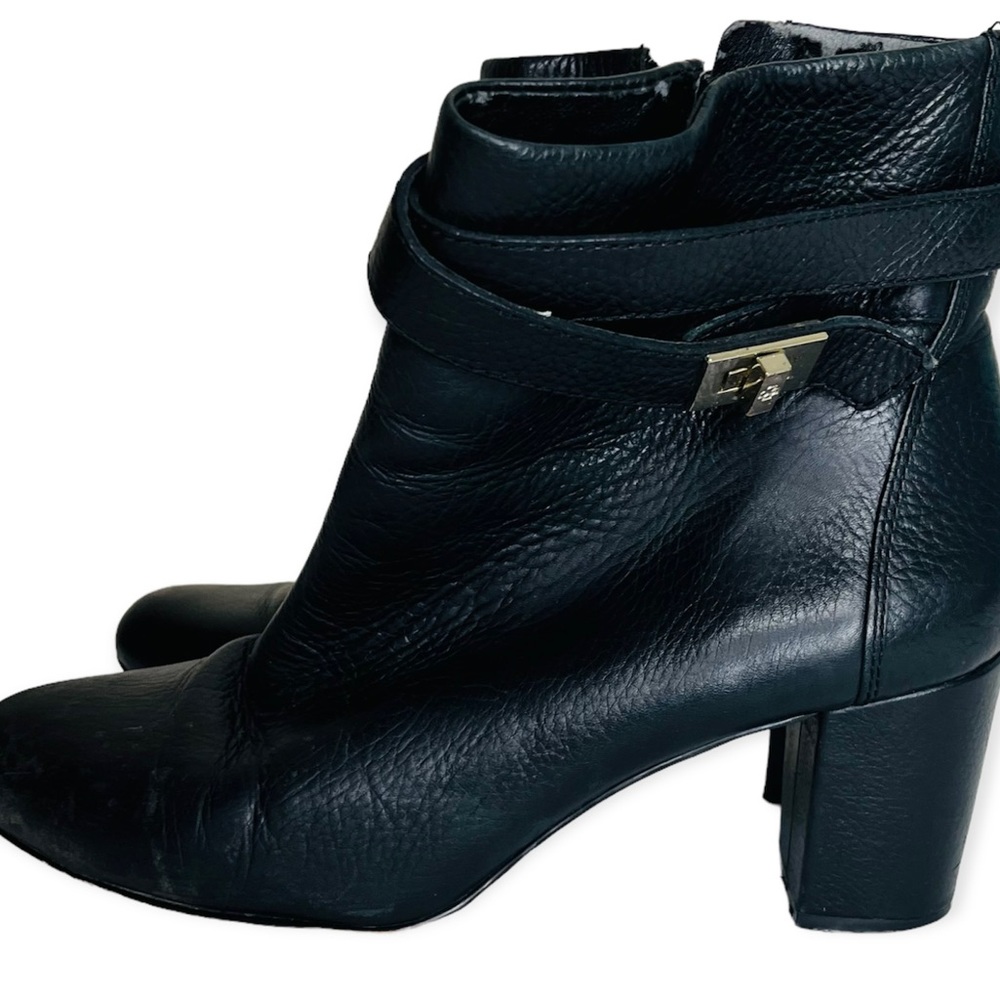 Ann Taylor Black Leather Anckle Booties Size 9 M